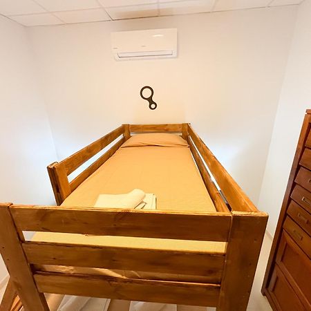 Albergue Multiaventura Active Andalucia อัลโมโดวาร์ เดล ริโอ ภายนอก รูปภาพ
