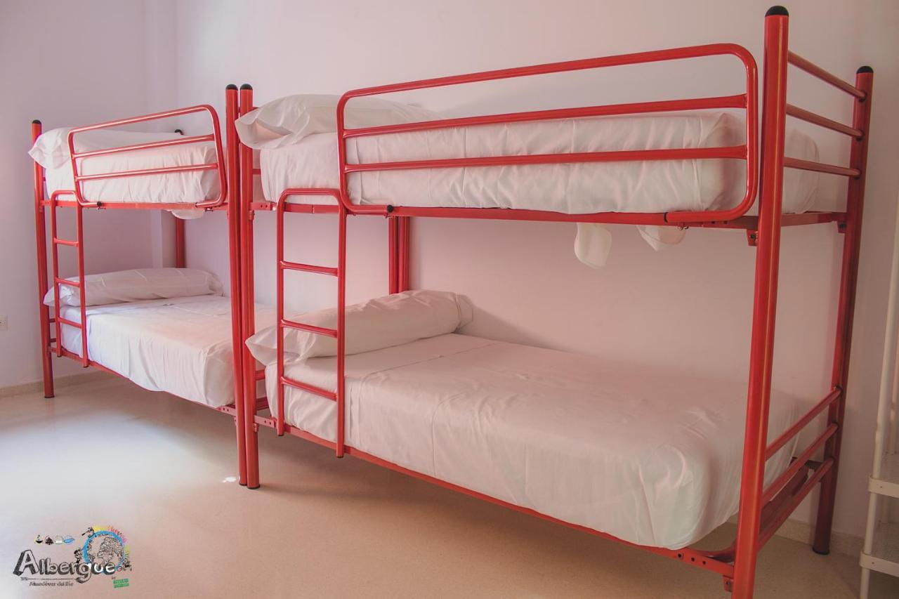 Albergue Multiaventura Active Andalucia อัลโมโดวาร์ เดล ริโอ ภายนอก รูปภาพ
