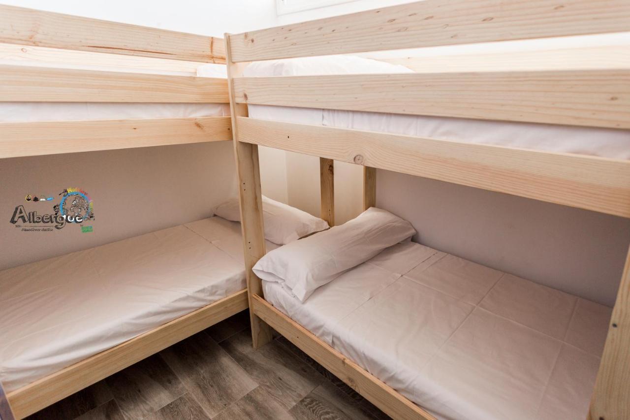 Albergue Multiaventura Active Andalucia อัลโมโดวาร์ เดล ริโอ ภายนอก รูปภาพ