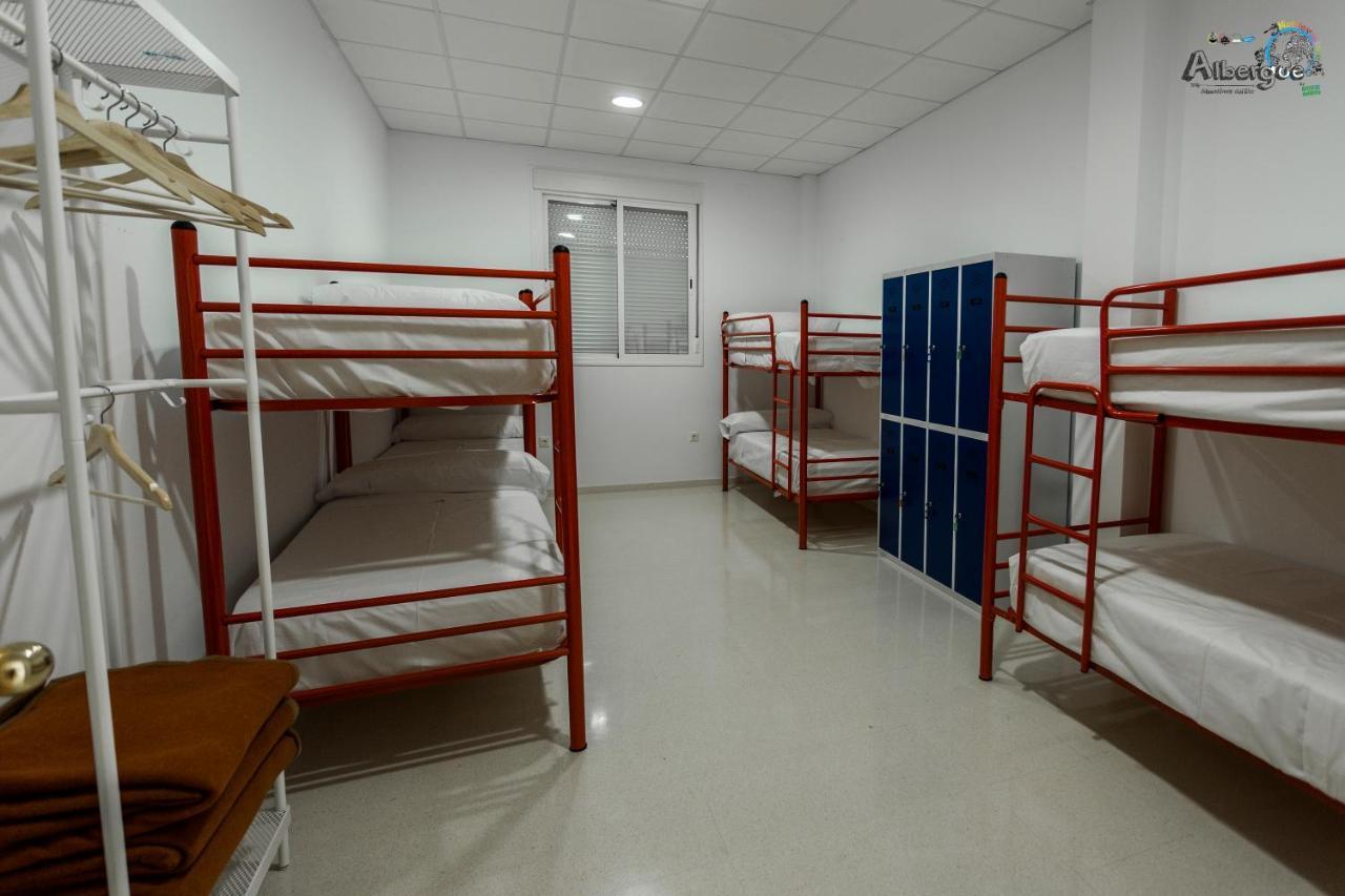 Albergue Multiaventura Active Andalucia อัลโมโดวาร์ เดล ริโอ ภายนอก รูปภาพ