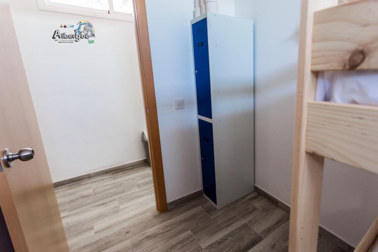 Albergue Multiaventura Active Andalucia อัลโมโดวาร์ เดล ริโอ ภายนอก รูปภาพ